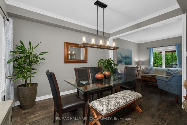 383 Hewitt Cir, House other with 3 bedrooms, 3 bathrooms and 4 parking in Newmarket ON | Image 17