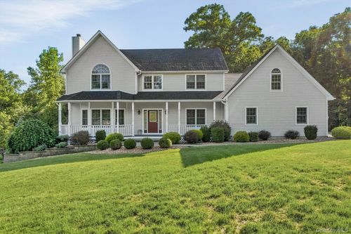 59 Hollyberry Dr, East Fishkill, NY, 12533-5383 | Card Image