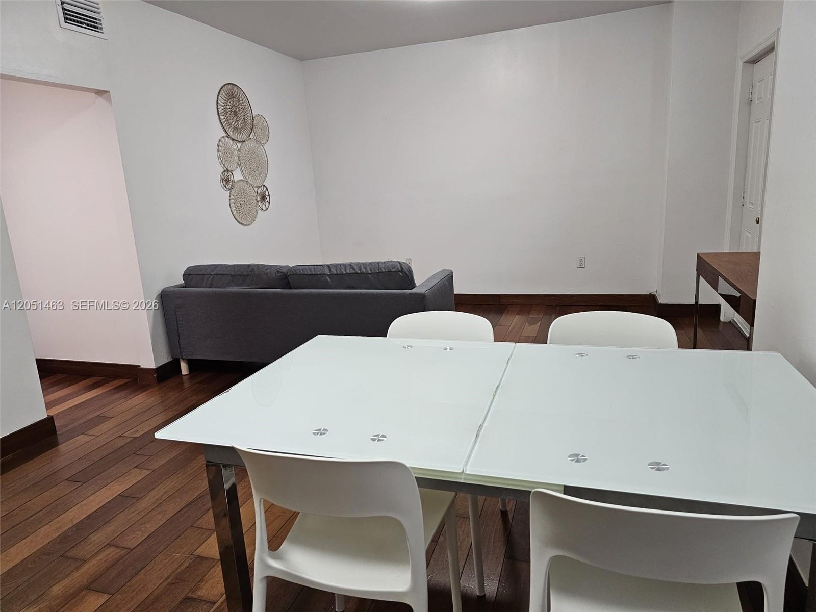 Residential Lease in Miami Beach 5