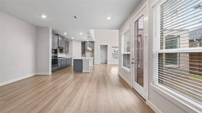 8422 Harrington Grove Trl, House other with 5 bedrooms, 5 bathrooms and 3 parking in Richmond TX | Image 5