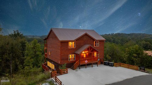 764 Bethlehem Way, Sevierville, TN, 37876 | Card Image