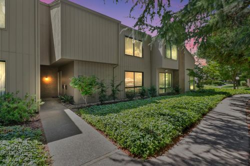 1036 Vanderbilt Way, Sacramento, CA, 95825-6625 | Card Image