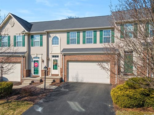 86 Kensington Dr, Pittsburgh, PA, 15237-1329 | Card Image