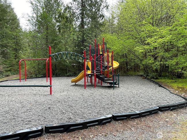 One of many playgrounds | Image 35