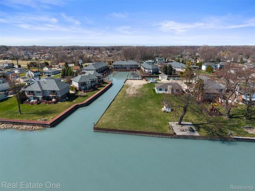 47630 Lorie Ln, Chesterfield, MI, 48047-3492 | Card Image