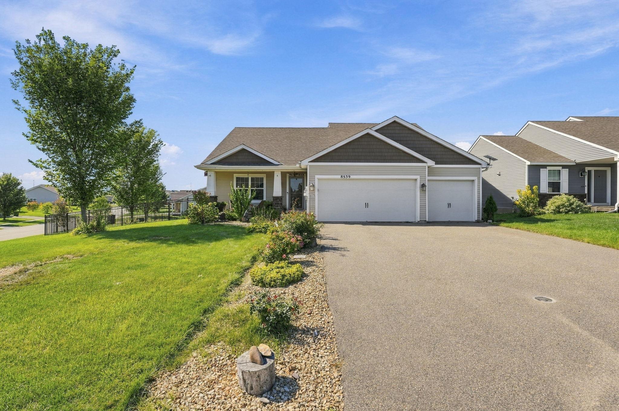 Residential Lease in Woodbury