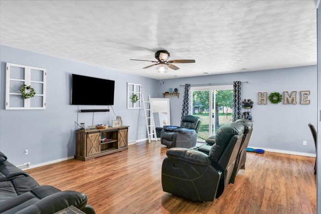 4 Cherry Ln, House other with 3 bedrooms, 2 bathrooms and 2 parking in Villa Grove IL | Image 7