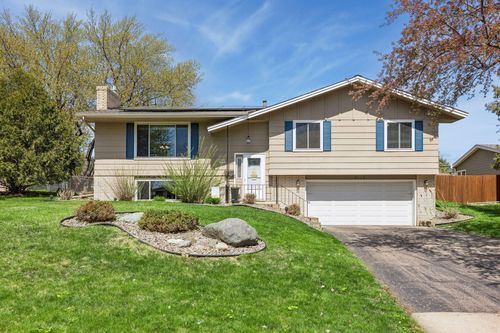 8116 28th Ave N, New Hope, MN, 55427-2606 | Card Image