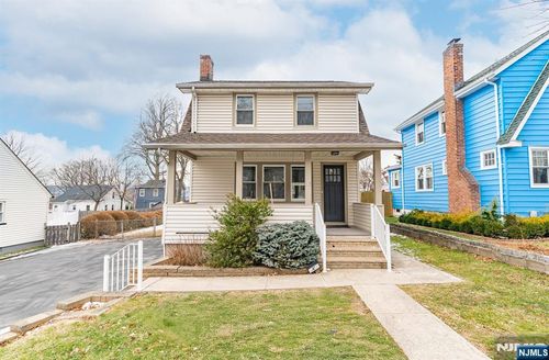 41 Robertson Road, West Orange, NJ, 07052 | Card Image