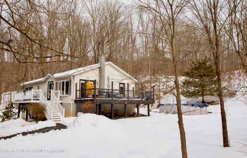 1046 Cow Hough Rd, New Paltz, NY, 12561-3218 | Card Image