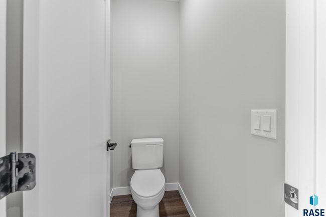 513 N Wildcat Dr, Townhouse with 3 bedrooms, 3 bathrooms and null parking in Sioux Falls SD | Image 32
