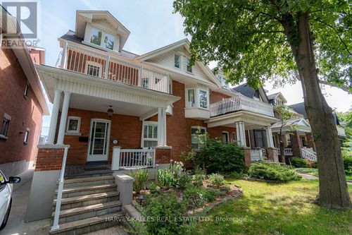 541 Palmerston Blvd, Toronto, ON, M6G2P4 | Card Image