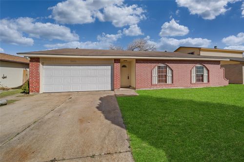 7822 West Rd, Houston, TX, 77064-8215 | Card Image