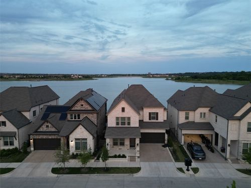 3341 Monarch Pass Dr, Arlington, TX, 76005-3300 | Card Image