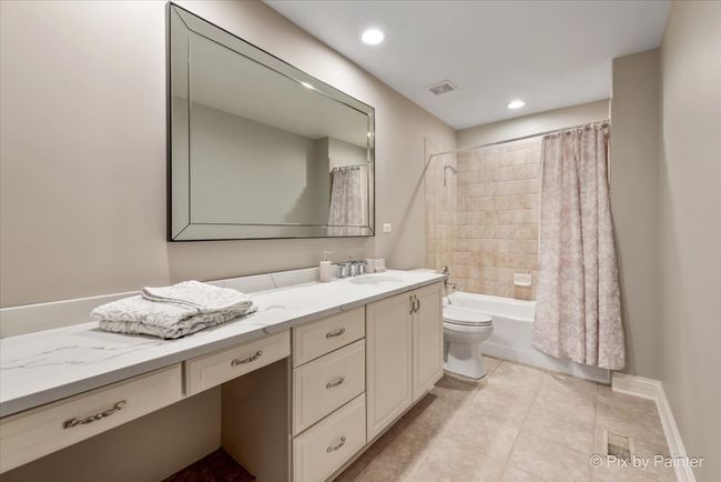30W249 Maple Tree Ln, House other with 3 bedrooms, 4 bathrooms and 6 parking in Wayne IL | Image 32