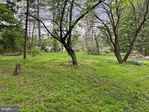 223 Maple Blvd, Orwigsburg, PA, 17961-9618 | Card Image