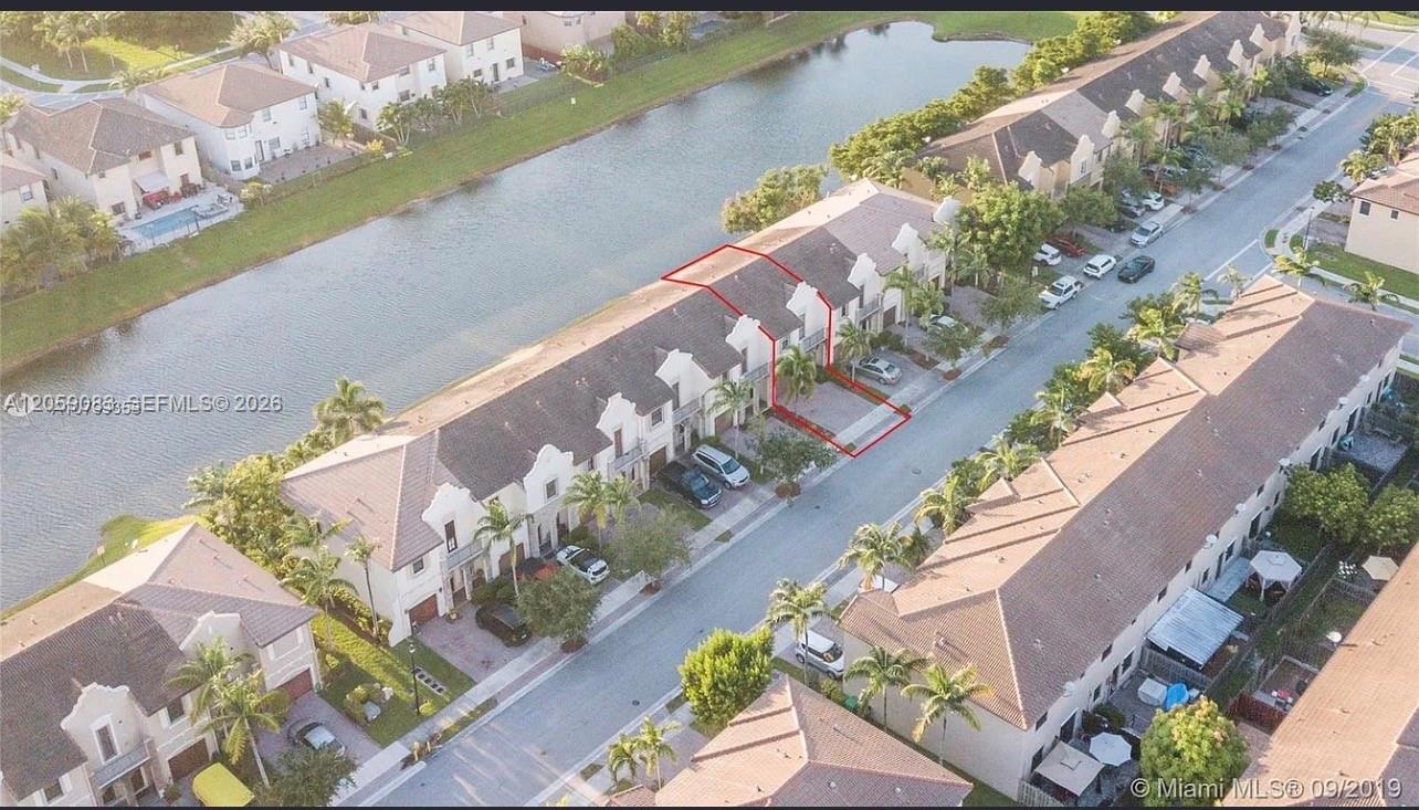 Residential in Homestead 3