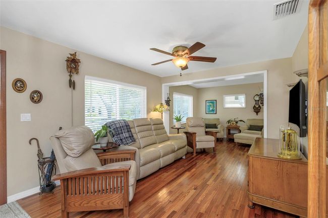 4206 W Palmira Ave, House other with 3 bedrooms, 2 bathrooms and null parking in TAMPA FL | Image 5