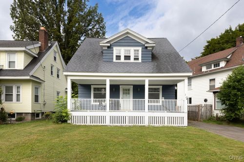 104 Kensington Place, Syracuse, NY, 13210 | Card Image