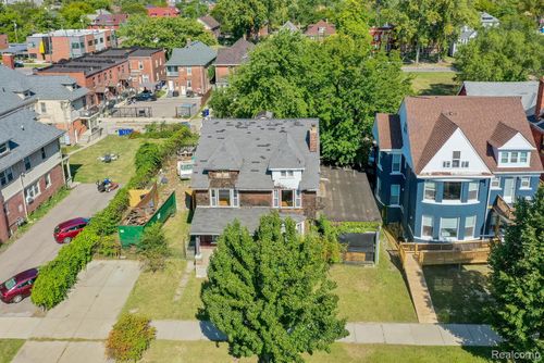 231 Chandler St, Detroit, MI, 48202-2826 | Card Image