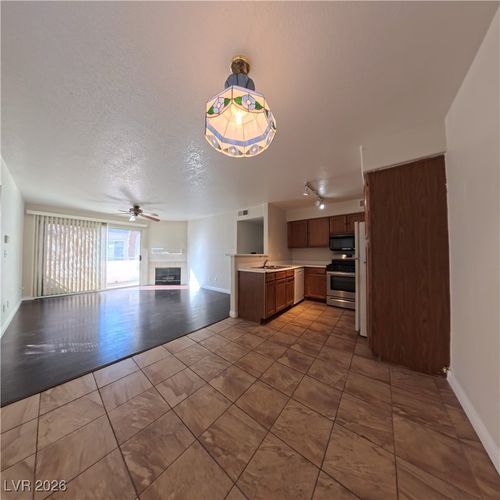 unit-203-3125 Casey Dr, Las Vegas, NV, 89120-5109 | Card Image