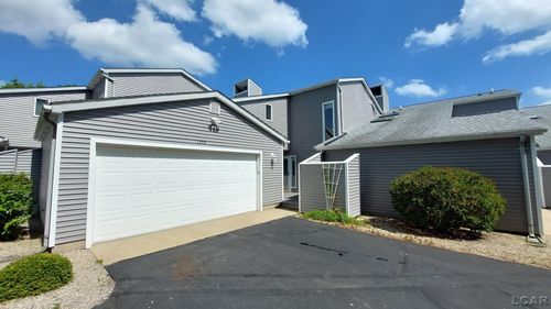 1359 Lake Shore Dr, Brooklyn, MI, 49230-8587 | Card Image
