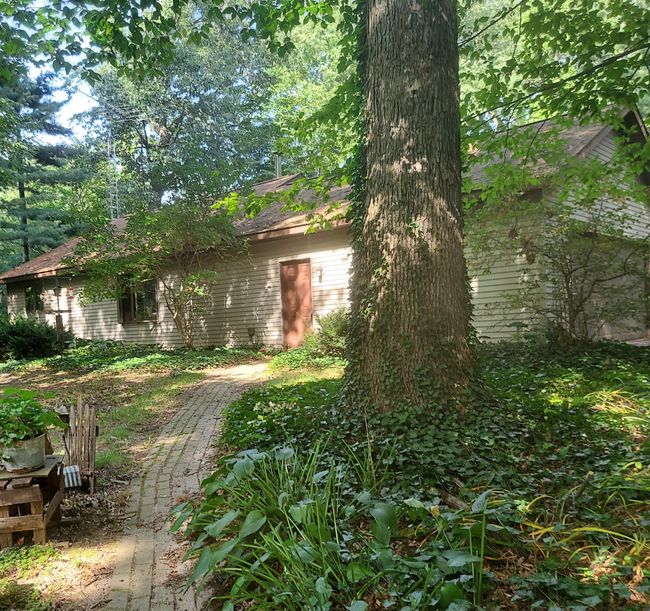405 Buck Rd, Home with 2 bedrooms, 2 bathrooms and null parking in Coldwater MI | Image 16