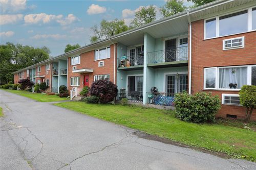 2d-30 Lamb Ave, Saugerties, NY, 12477-2243 | Card Image