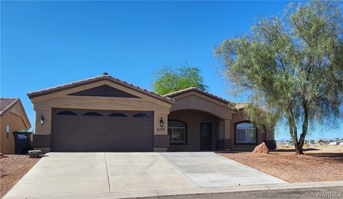2105 E Crystal Dr, Fort Mohave, AZ, 86426-8840 | Card Image