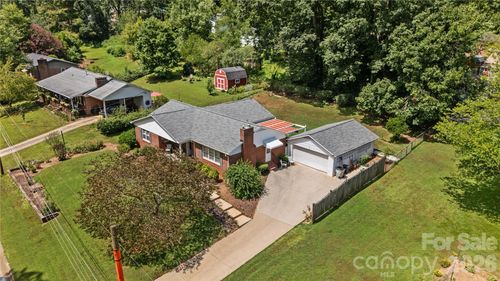 308 Taubrook Pl Nw, Lenoir, NC, 28645-4331 | Card Image