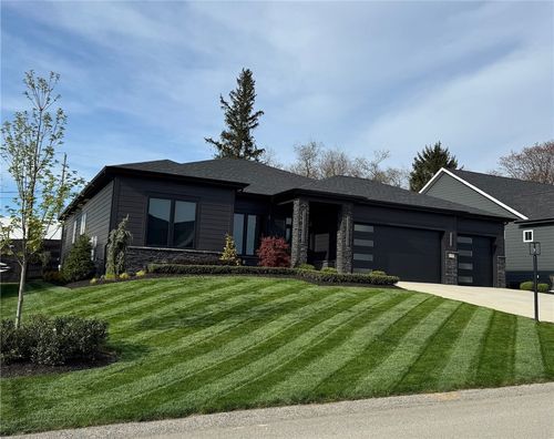 1007 Honey Locust Dr, Jeannette, PA, 15644-3629 | Card Image