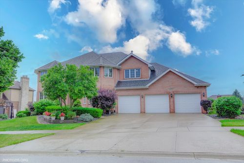 22450 Autumn Dr, Frankfort, IL, 60423-3137 | Card Image