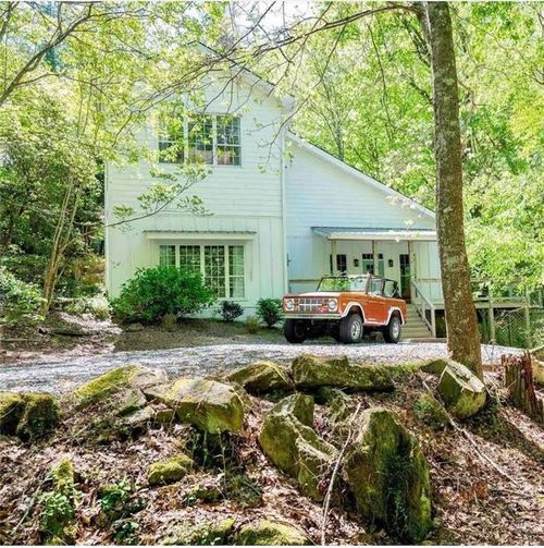 260 Holly Ln, Dahlonega, GA, 30533-6241 | Card Image