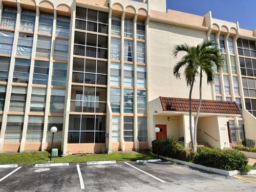apt-206-501 Three Islands Blvd, Hallandale Beach, FL, 33009-2852 | Card Image