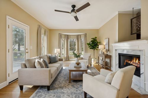 100 Carriage Ct, Brentwood, TN, 37027-1736 | Card Image