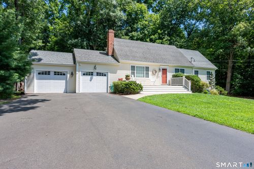 47 Jefferson Dr, Guilford, CT, 06437-1318 | Card Image