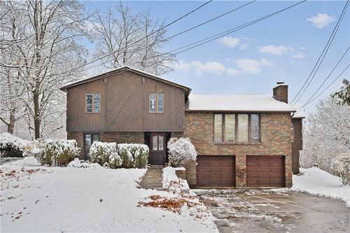 154 N Jamestown Rd, Coraopolis, PA, 15108-1015 | Card Image