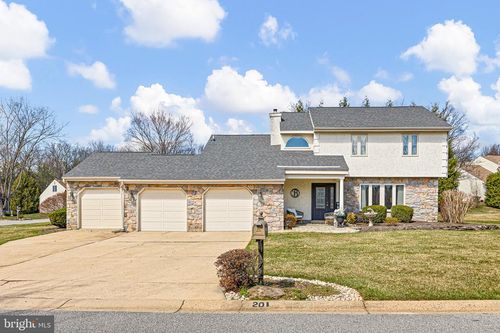 201 Hazel Ridge Dr, WILMINGTON, DE, 19810-1311 | Card Image