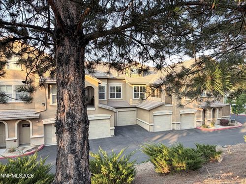 0922-17000 Wedge Pkwy, Reno, NV, 89511-3307 | Card Image