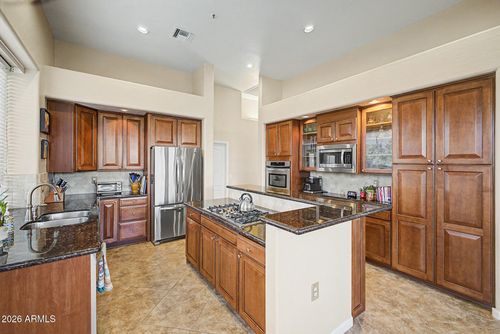 7025 E Carriage Trails Dr, Scottsdale, AZ, 85266-6593 | Card Image
