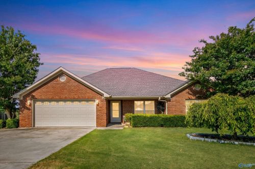 27920 Trotters Ln, Athens, AL, 35613-5654 | Card Image