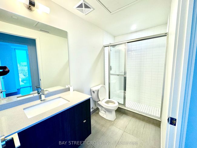 906 - 330 Richmond St W, Condo with 2 bedrooms, 1 bathrooms and null parking in Toronto ON | Image 7