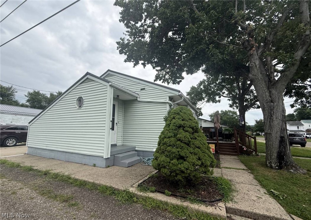 Residential Income in Newcomerstown 3