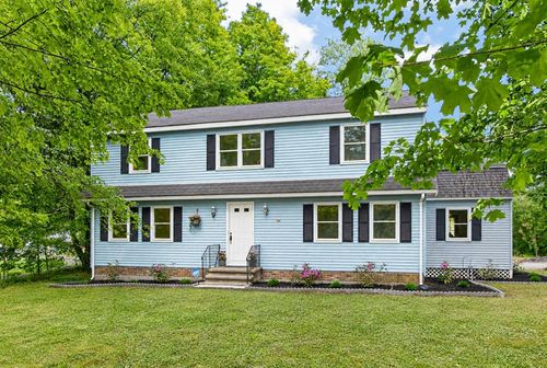 240 Taylor St, Littleton, MA, 01460-2001 | Card Image