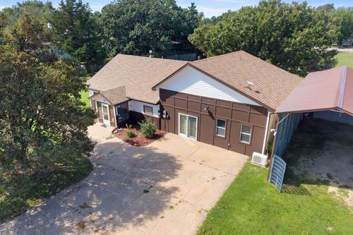 113 S Robbins Rd, Norwich, KS, 67118-9373 | Card Image