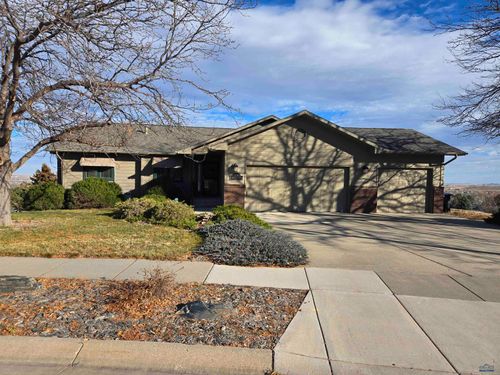 516 Fox Run Ct, Rapid City, SD, 57701-2329 | Card Image