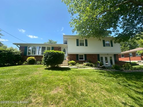 9816 Lakewood Dr, Louisville, KY, 40272-2710 | Card Image