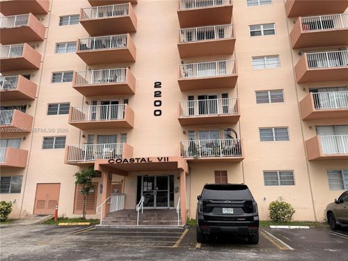 303-2200 E Hallandale Beach Blvd, Hallandale Beach, FL, 33009-3777 | Card Image