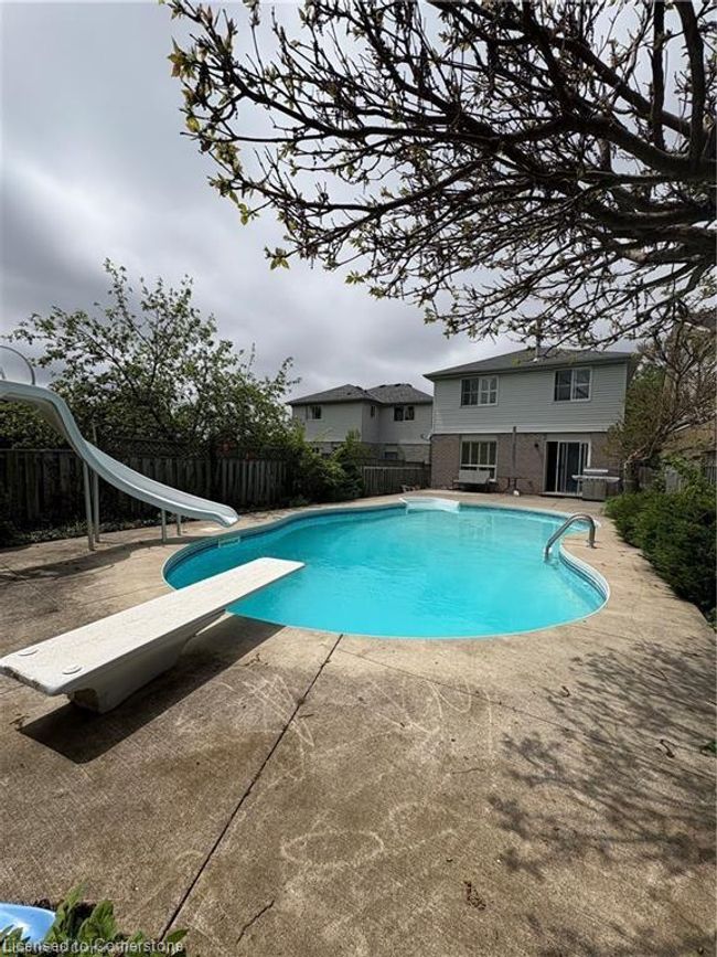 40 Rodgers Rd, House other with 4 bedrooms, 3 bathrooms and 3 parking in Guelph ON | Image 31