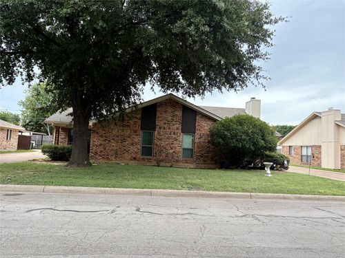 5720 Cancun Dr, North Richland Hills, TX, 76180-6128 | Card Image